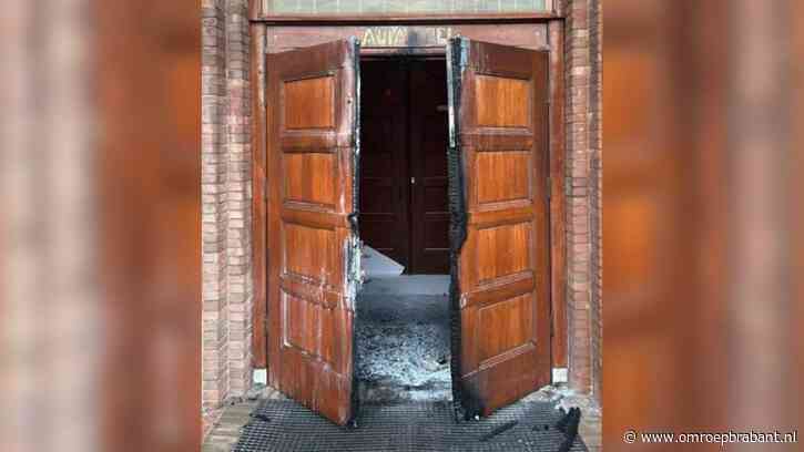 Kerk in brand gestoken: 'Als het iets tegen het geloof is, zit je verkeerd'