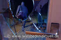 Einbrecher fliehen aus Wohnung mit Schmuck und Bargeld