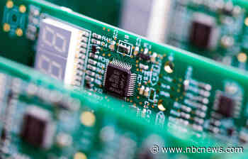 U.S. tech continues to power Russian weapons despite export controls, Senate Democrats find