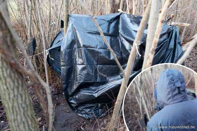 Stef (39) slaapt al twee maanden in tentje: “Wat als ik binnen de drie maanden geen appartement vind? Daar lig ik nu van wakker, niet van de winter die komt”