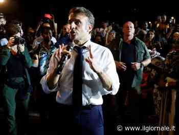 "Se non foste Francia, sareste nella m...a". Macron sbotta nell'isola devastata dal ciclone 