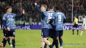 1. FCM geschockt zu drei Punkten: FC Schalke 04 gelingt gigantischer Befreiungsschlag