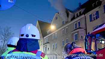Brand in Ulmer Dachgeschosswohnung: Zwei Menschen verletzt