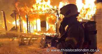 'Lack of working fire hydrants': Caravans destroyed in huge Roydon fire