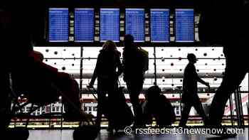 AAA recommends the best and worst holiday travel times to the public