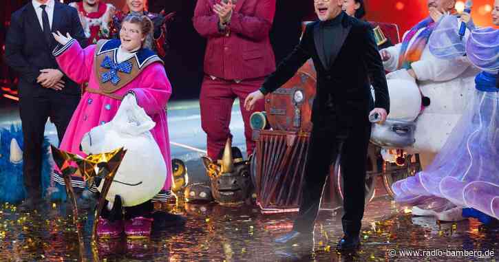 Sängerin Loi holt als Panda den «Masked Singer»-Sieg