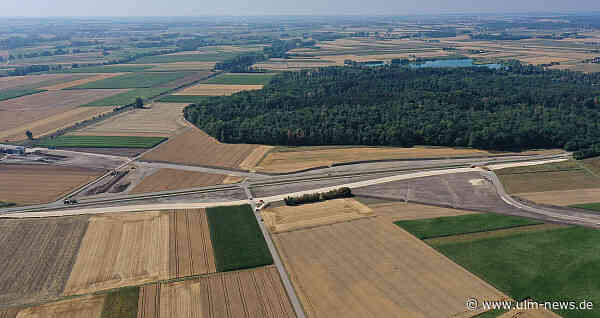 Hurra, die „Golden Querspangen-Bridges von Oberschwaben“ sind eröffnet – nach 34 Jahren Planung – Befürworter wie Gegner erleben es gerade noch