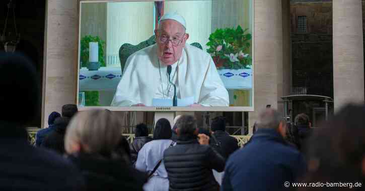 Papst hält wegen Erkältung Gebet von Wohnsitz aus