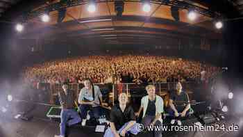 „Surrealer Termin“: „Kaffkiez“ begeistert 4.000 Fans in Rosenheim – trotz Panne gleich zu Beginn