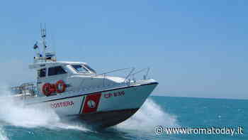 Peschereccio affonda a Focene con due persone a bordo: morti padre e figlio