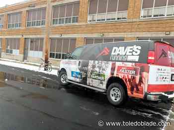 Dave’s Running Shop donates $28,000 to Cherry Street Mission