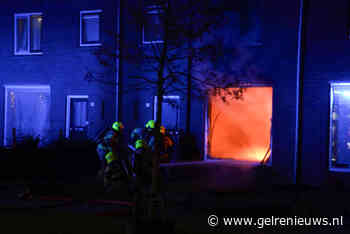 Uitslaande woningbrand in Dieren