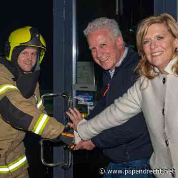 Spectaculaire en levensechte brandweeroefening in toekomstig Oogheelkundig behandelcentrum