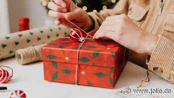 Weihnachten: So verpackst du Weihnachtsgeschenke in nur wenigen Minuten