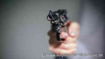 Mann bedroht Ehefrau mit Schusswaffe: Polizeieinsatz erregt Aufsehen