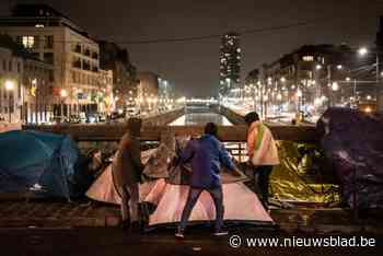 Veel asielzoekers overnachten tot eind januari in de kou: “Alle alleenstaande mannen worden wandelen gestuurd”