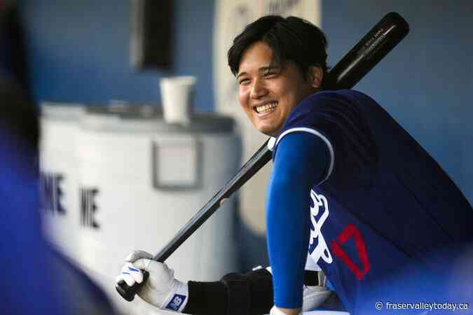 Shohei Ohtani wins 3rd AP Male Athlete of the Year award, tying Michael Jordan for 1 shy of record
