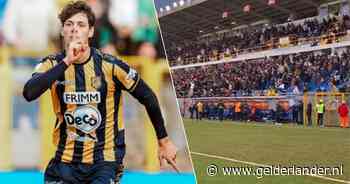 Achterkleinzoon van Benito Mussolini scoort eerste profdoelpunt, fans vieren goal op bedenkelijke wijze