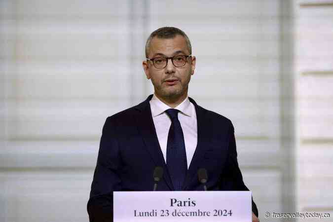 A new French government is named after the previous one collapsed in a budget fight