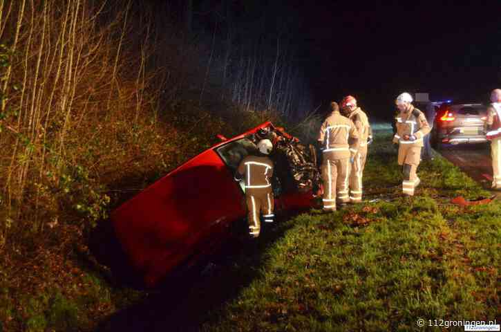 Tweede Exloërmond: Voertuig raakt in sloot