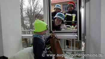 Freiwillige Feuerwehren beschenken zu Weihnachten Kinder im Josefinum