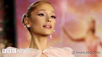 Ariana Grande spreads festive cheer in Manchester