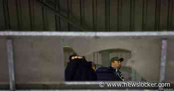 Hersenschudding, gebroken ribben en klaplong; Groningen-fan wacht lange revalidatie na val van tribune