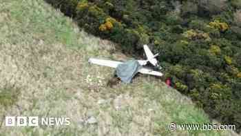 Investigators begin probe into plane death crash