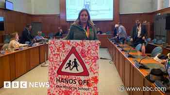 Child safety concerns over access to 125 new homes