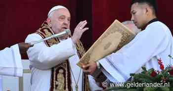 Paus roept op om wapens het zwijgen op te leggen in de wereld