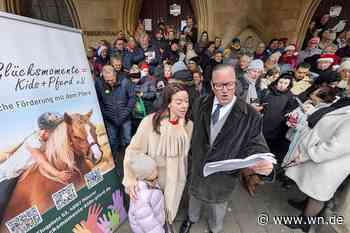 Gesangstradition wird seit 30 Jahren vor dem Rathaus gepflegt