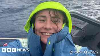 'I had a small cut... then a shark appeared'