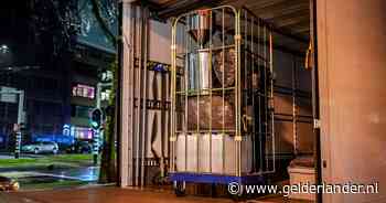 Politie slaat alarm over illegale labs voor maken procaïne: ‘In schuur, loods en zelfs woonkamer’