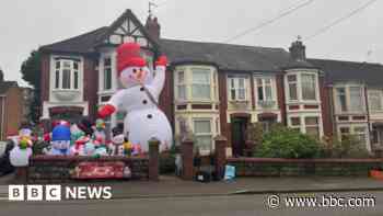 Christmas charity display features 20ft snowman