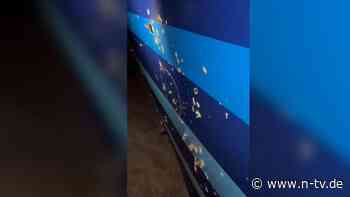 Video zeigt Löcher im Rumpf: Wurde in Kasachstan abgestürztes Flugzeug von Rakete getroffen?