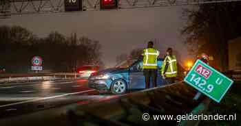 Auto's botsen op de A12 bij Zevenaar en lopen flinke schade op