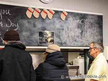 Toledo men's shelter serves food and hope on Christmas Day