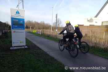 Vier nieuwe fietstelpalen tellen aantal fietsers op Oost-Vlaamse fietssnelwegen