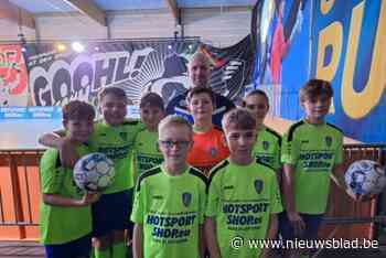 Modderduivels voetballen ook graag indoor: “De fun staat centraal”