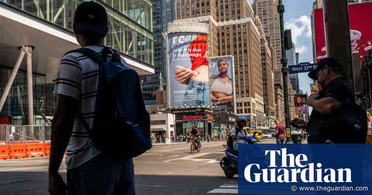 ‘Wild west’: experts concerned by illegal promotion of weight-loss jabs in UK