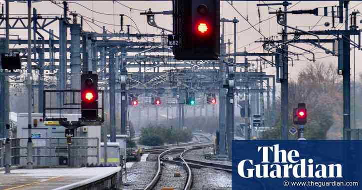 Train passengers in Britain still facing record number of cancellations