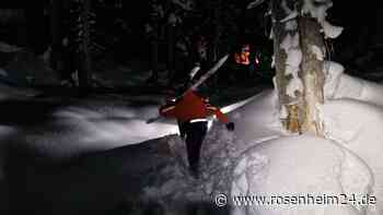 Abfahrt ins Ungewisse: Skifahrer verirren sich in Schlucht – Bergretter verhindern Tragödie