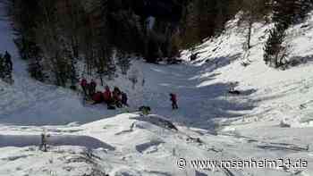 Tödliche Tragödie an Heiligabend: Deutscher Wanderer (†54) stirbt bei Weihnachtsausflug