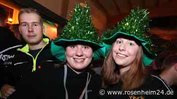 Ausgelassene Partynacht: Höslwanger „Schnell´a Verein“ lockt Hunderte an