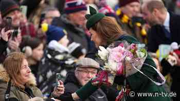 Kurzer Plausch mit dem Volk: Kate und Charles überraschen Schaulustige bei Spaziergang