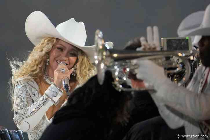 Texas marching band performs with Beyoncé during NFL halftime show