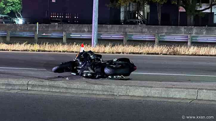 ATCEMS: Two people dead after motorcycle crash in east Austin