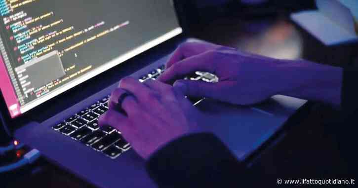 Dipendente rubava gli occhiali Luxottica e li rivendeva online, scoperto e denunciato