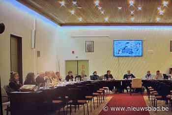 Oppositie hekelt aparte zitting voor nieuwjaarswensen