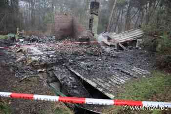 Brand verwoest woning in Nederlands-Limburg: buren dachten dat het om explosie ging door doffe klap